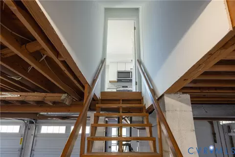 Entry Way - 11800 Heathmere Cres, Midlothian, VA 23113 photo 6 of 6