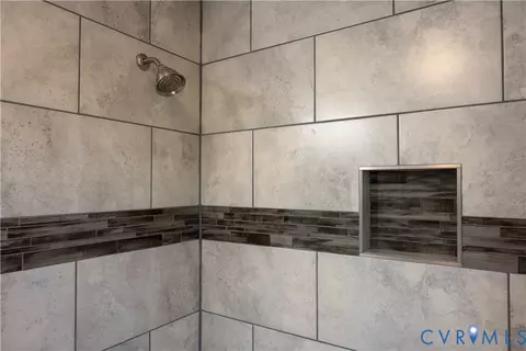 Bath - 11800 Heathmere Cres, Midlothian, VA 23113 photo 2 of 6