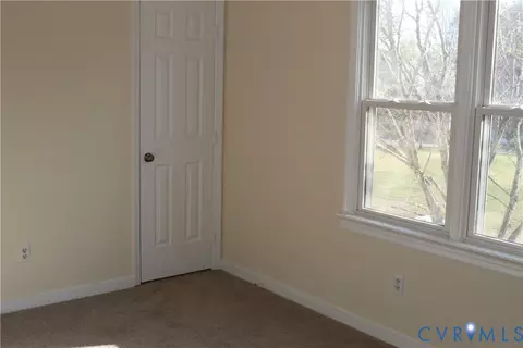 Bedroom - 13909 Sagebrook Rd, Midlothian, VA 23112 photo 5 of 8