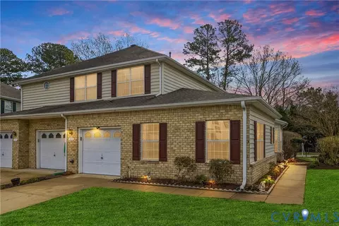 215 Belmont Cir, Yorktown, VA 23693
