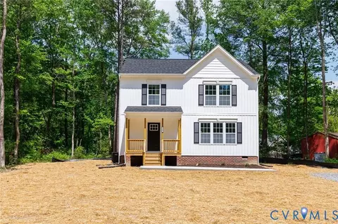 308 Crump Dr, Ruther Glen, VA 22546