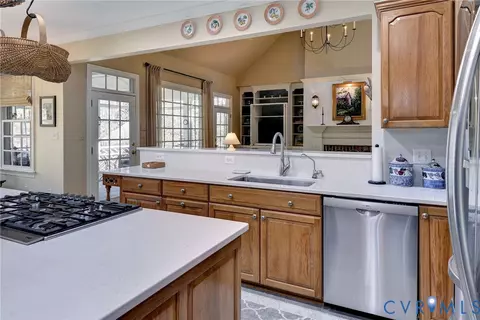 Kitchen - 1613 River Rdg, Williamsburg, VA 23185 photo 5 of 6