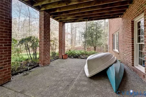 Exterior - 1613 River Rdg, Williamsburg, VA 23185 photo 6 of 13