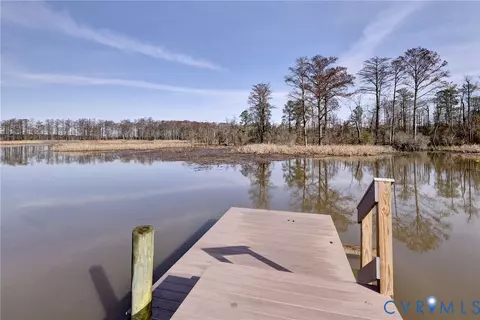 View/Area - 1613 River Rdg, Williamsburg, VA 23185 photo 3 of 12