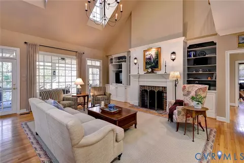 Living - 1613 River Rdg, Williamsburg, VA 23185 photo 4 of 8