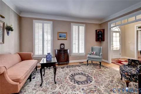 Living - 1613 River Rdg, Williamsburg, VA 23185 photo 2 of 8