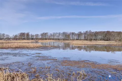 View/Area - 1613 River Rdg, Williamsburg, VA 23185 photo 2 of 12