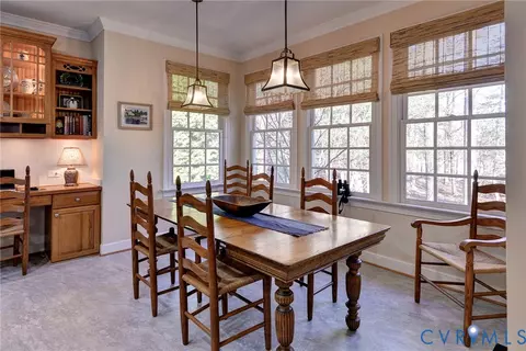 Dining - 1613 River Rdg, Williamsburg, VA 23185 photo 1 of 3