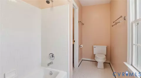Bath - 2560 Chartstone Dr, Midlothian, VA 23113 photo 9 of 9