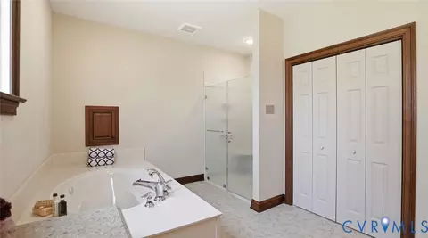 Bath - 2560 Chartstone Dr, Midlothian, VA 23113 photo 4 of 9