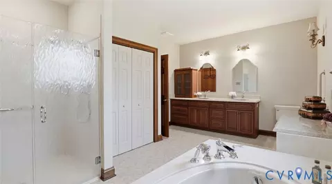 Bath - 2560 Chartstone Dr, Midlothian, VA 23113 photo 3 of 9