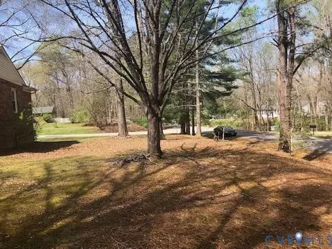 Exterior - 9401 Gum Fork Rd, Midlothian, VA 23112 photo 5 of 11