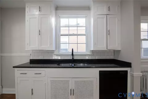 Kitchen - 1306 Overbrook Rd, Richmond, VA 23220 photo 2 of 4