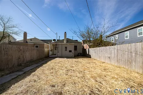 Exterior - 1306 Overbrook Rd, Richmond, VA 23220 photo 4 of 5