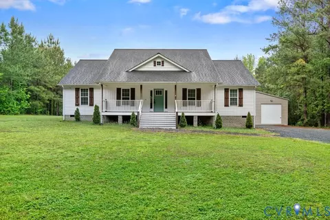8807 Squirrel Level Rd, North Dinwiddie, VA 23803