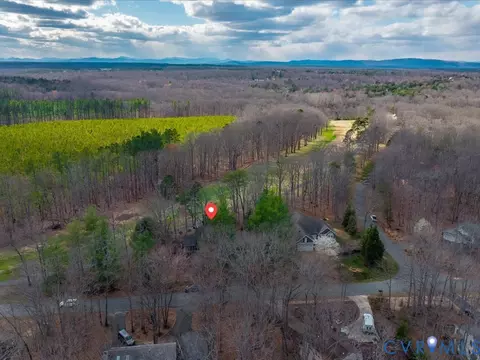 View/Area - 54 Bunker Blvd, Palmyra, VA 22963 photo 2 of 6