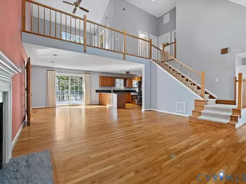 Living - 54 Bunker Blvd, Palmyra, VA 22963 photo 3 of 8