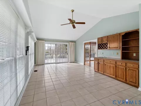 Living - 54 Bunker Blvd, Palmyra, VA 22963 photo 7 of 8