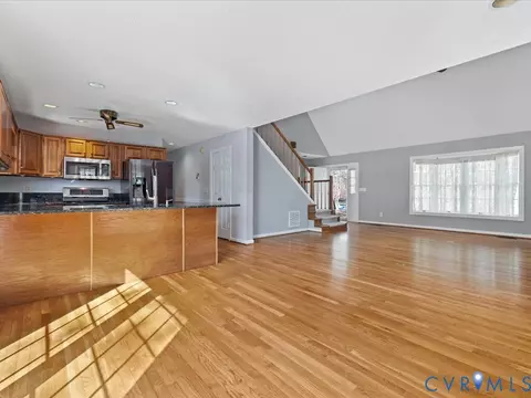 Living - 54 Bunker Blvd, Palmyra, VA 22963 photo 4 of 8