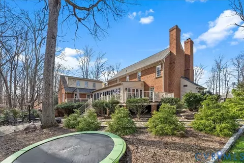 Exterior - 2911 Vistapoint Rd, Midlothian, VA 23113 photo 7 of 19