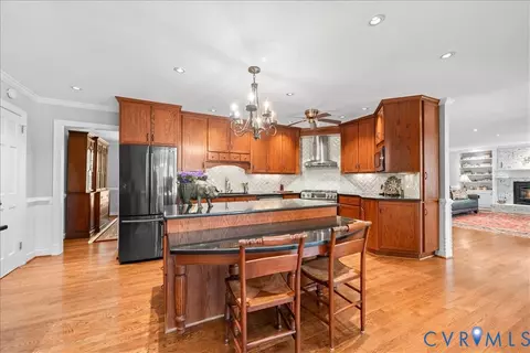 Kitchen - 2911 Vistapoint Rd, Midlothian, VA 23113 photo 2 of 7