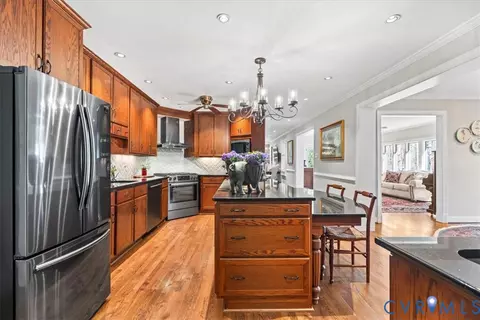 Kitchen - 2911 Vistapoint Rd, Midlothian, VA 23113 photo 7 of 7
