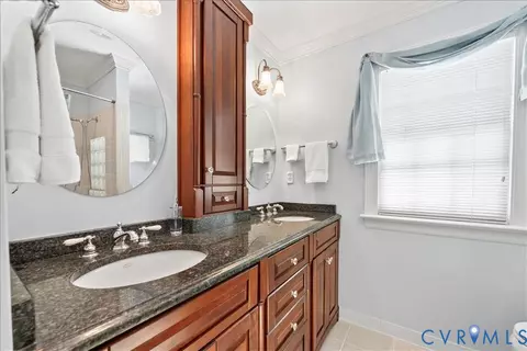 Bath - 2911 Vistapoint Rd, Midlothian, VA 23113 photo 7 of 10