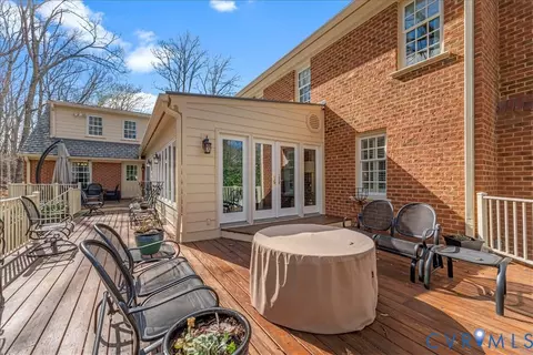 Exterior - 2911 Vistapoint Rd, Midlothian, VA 23113 photo 8 of 19