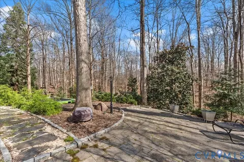 Exterior - 2911 Vistapoint Rd, Midlothian, VA 23113 photo 10 of 19