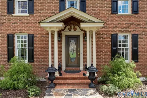 Exterior - 2911 Vistapoint Rd, Midlothian, VA 23113 photo 5 of 19