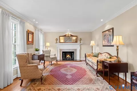 Living - 2911 Vistapoint Rd, Midlothian, VA 23113 photo 1 of 8