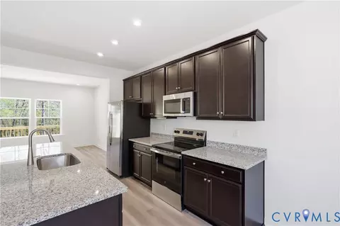 282 Greenpark Rd, Sandston, VA 23150