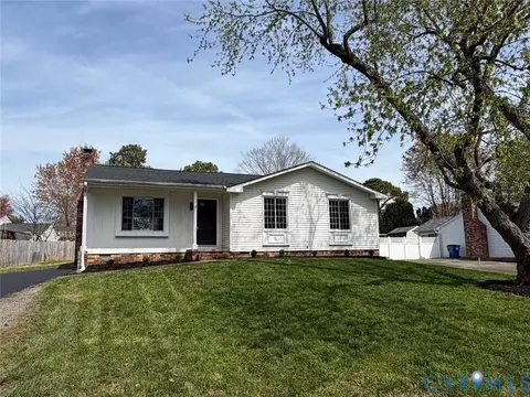 7494 Overlook Dr, Mechanicsville, VA 23111