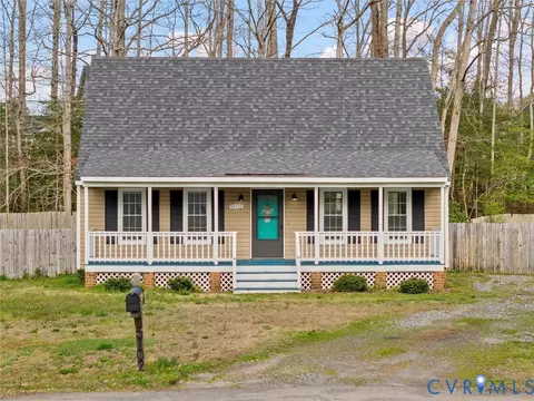 5102 White Pickett Ln, Richmond, VA 23237