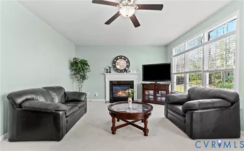 Living - 700 Heth Pl, Midlothian, VA 23114 photo 2 of 3
