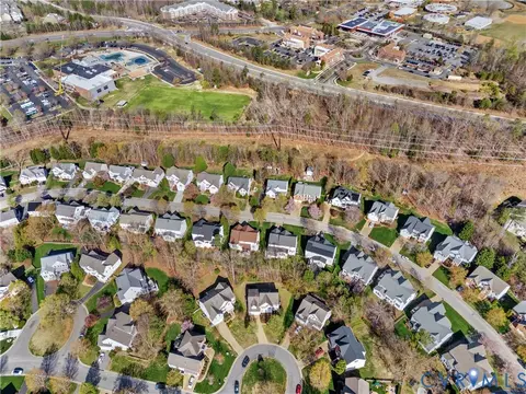 View/Area - 700 Heth Pl, Midlothian, VA 23114 photo 6 of 9