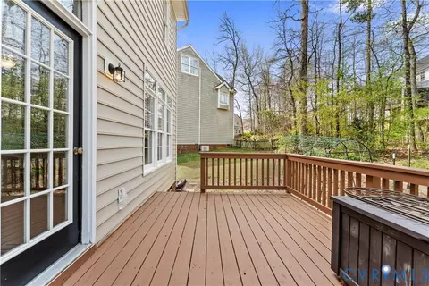 Exterior - 700 Heth Pl, Midlothian, VA 23114 photo 3 of 5