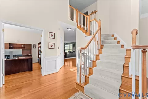 Entry Way - 700 Heth Pl, Midlothian, VA 23114 photo 2 of 8