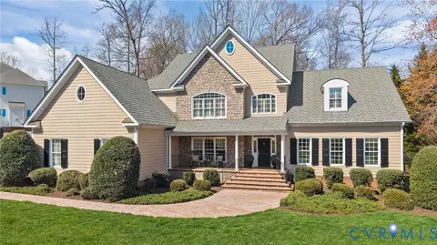 3230 Queens Grant Dr, Midlothian, VA 23113