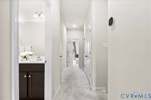 Entry Way - 412 Quiet Breeze Aly, Midlothian, VA 23113 photo 6 of 6
