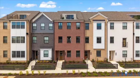 412 Quiet Breeze Aly, Midlothian, VA 23113