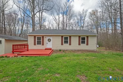 4590 Fox Chase Run, Gum Spring, VA 23065