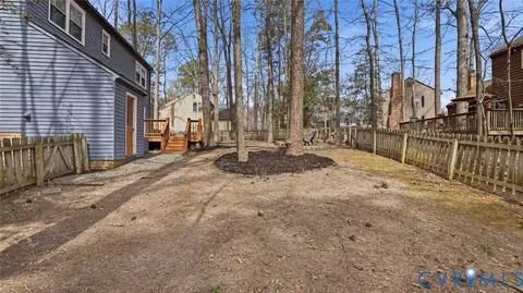 Exterior - 3209 Fox Chase Rd, Midlothian, VA 23112 photo 10 of 25