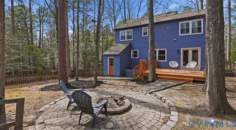 Exterior - 3209 Fox Chase Rd, Midlothian, VA 23112 photo 6 of 25