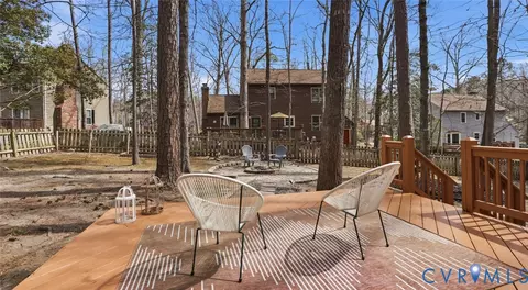 Exterior - 3209 Fox Chase Rd, Midlothian, VA 23112 photo 11 of 25