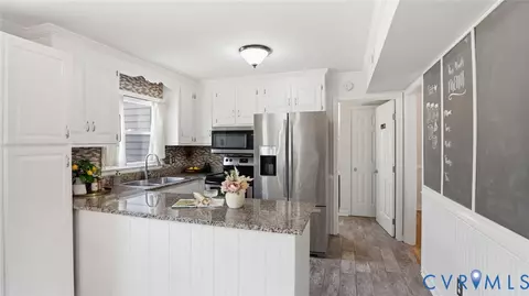 Kitchen - 3209 Fox Chase Rd, Midlothian, VA 23112 photo 3 of 6
