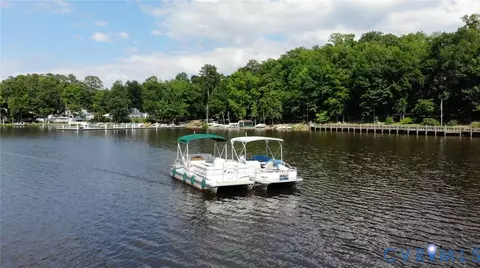 View/Area - 3209 Fox Chase Rd, Midlothian, VA 23112 photo 6 of 12