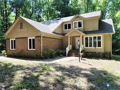 4099 Doe Run Rd, North Prince George, VA 23860