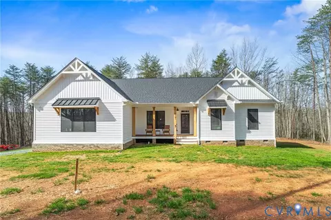3141 Polecat Creek Ln, Scottsville, VA 24590
