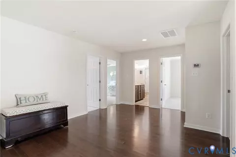 Entry Way - 8907 Lavenham Loop, Midlothian, VA 23112 photo 8 of 8